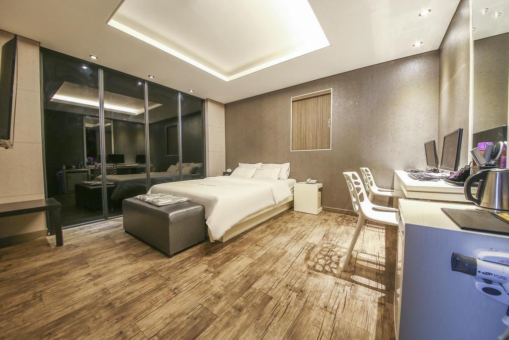 Richi Hotel Suwon Zewnętrze zdjęcie