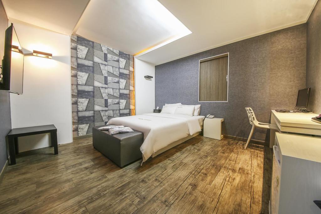 Richi Hotel Suwon Zewnętrze zdjęcie