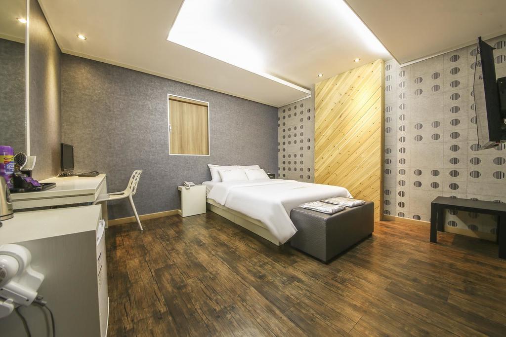 Richi Hotel Suwon Zewnętrze zdjęcie