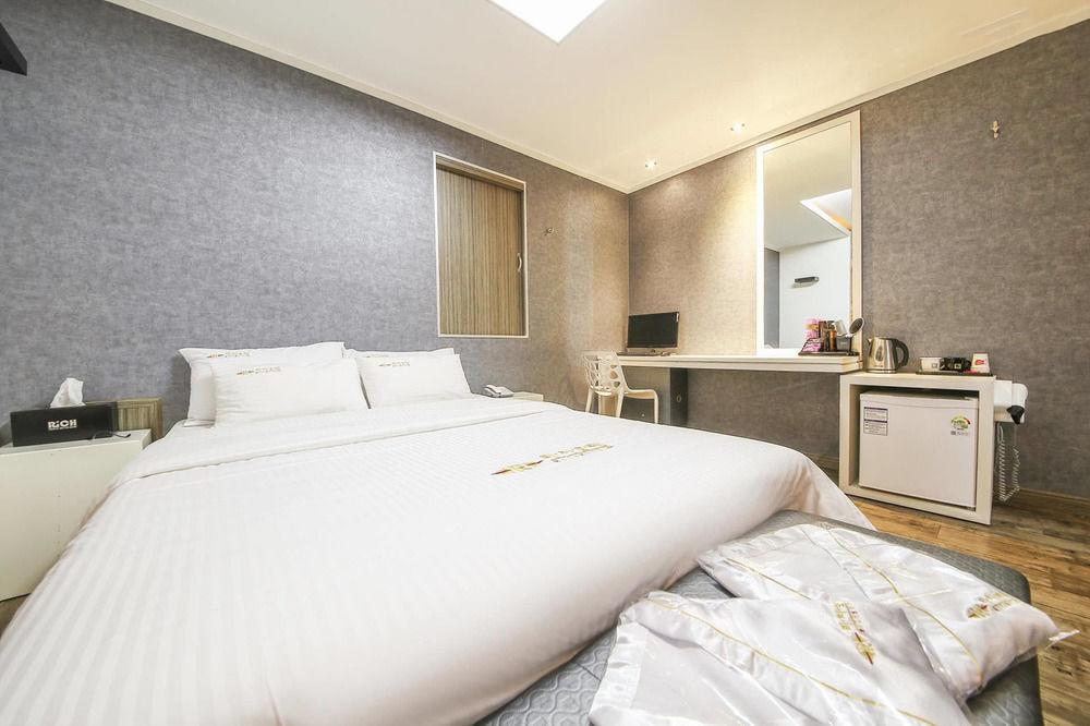 Richi Hotel Suwon Zewnętrze zdjęcie